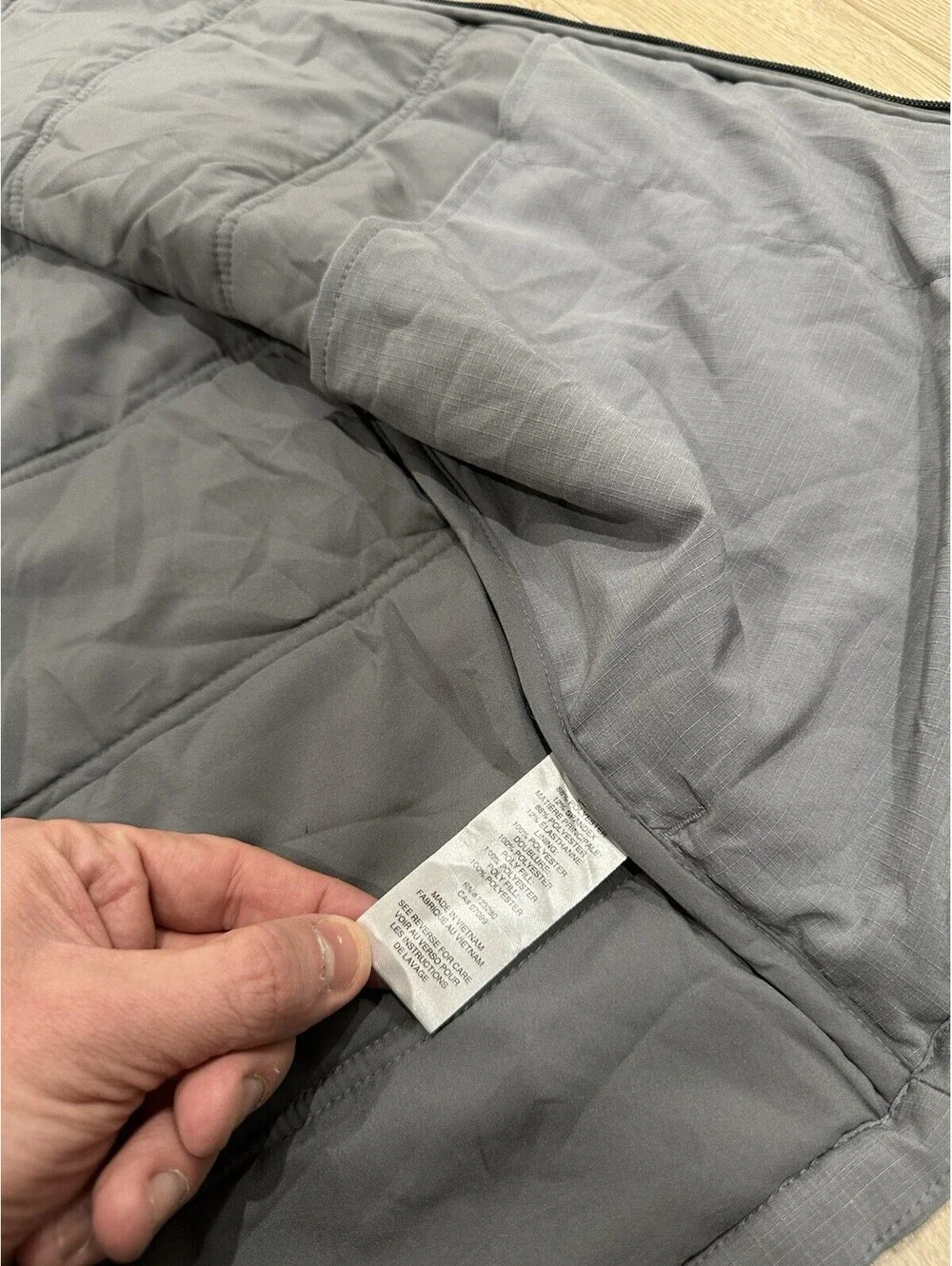 NWT Travis Mathew Vest Men’s XL Gray Cold Bay Quiet Shade Puffer Golf TM1MW463